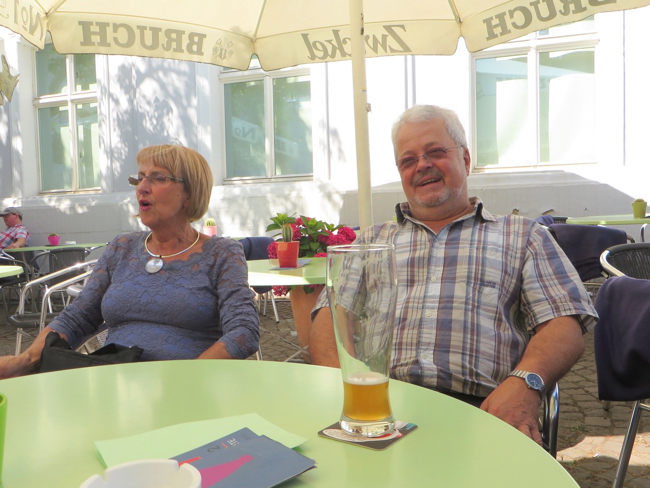 Treffen am Schlossplatz 2