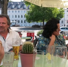 Treffen am Schlossplatz 9