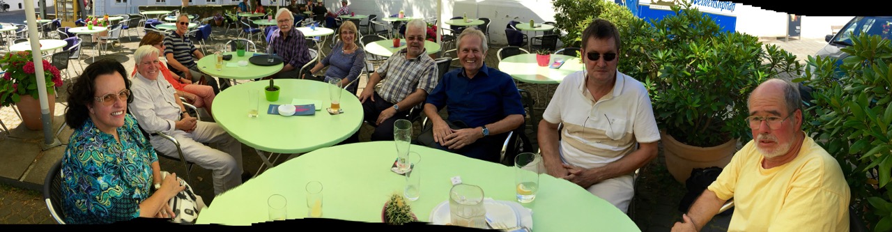 Treffen am Schlossplatz 15