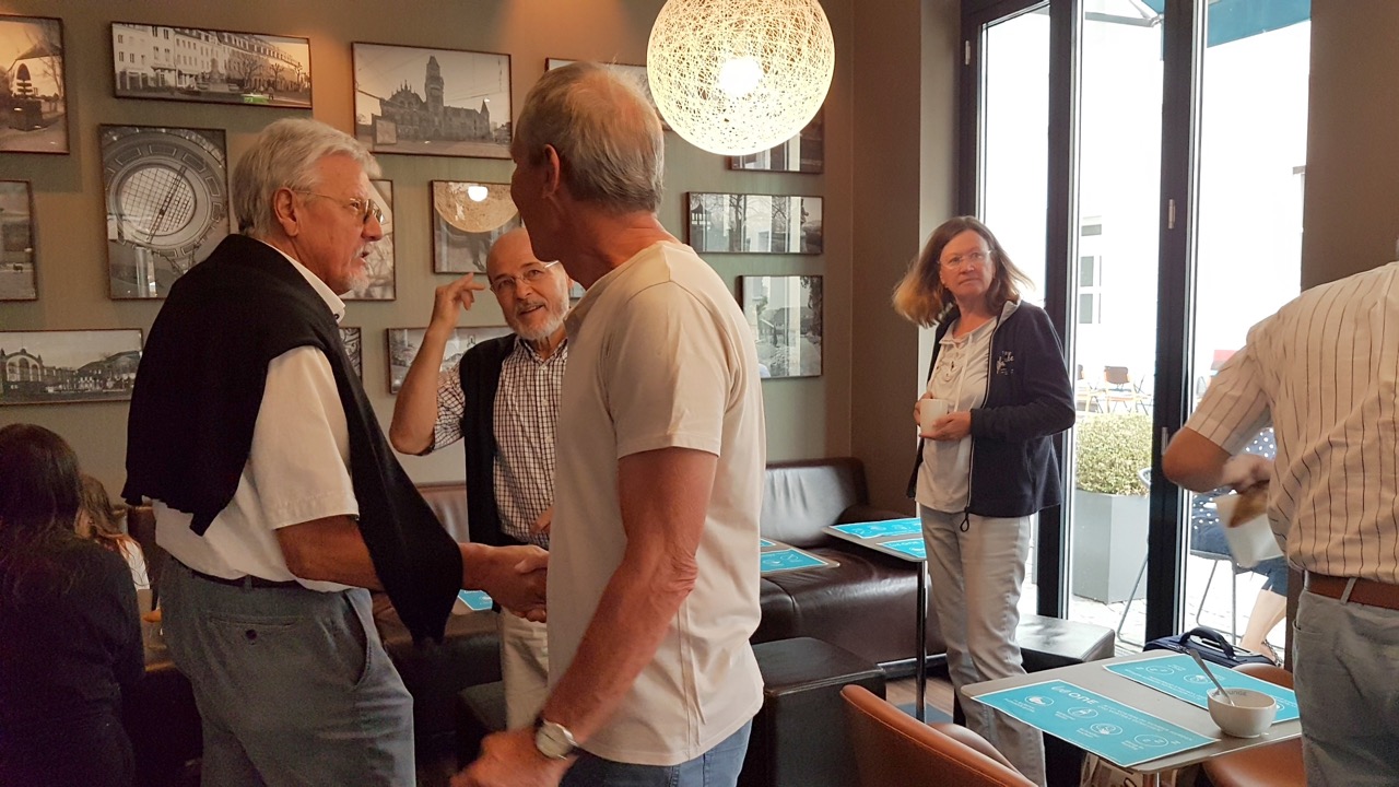 22.07.18 - 09.30.10 - MotelOne Frühstück.jpg