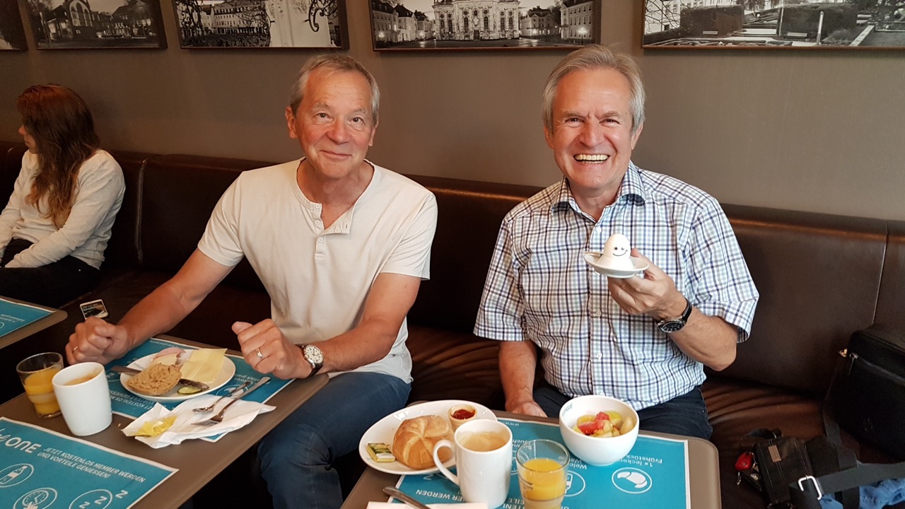 22.07.18 - 09.36.10 - MotelOne Frühstück.jpg