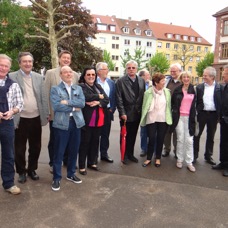 Gruppenbild mit Damen 3