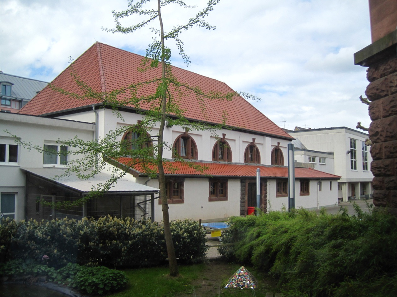 Alte Turnhalle 2