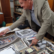 Volker mit Schätzen