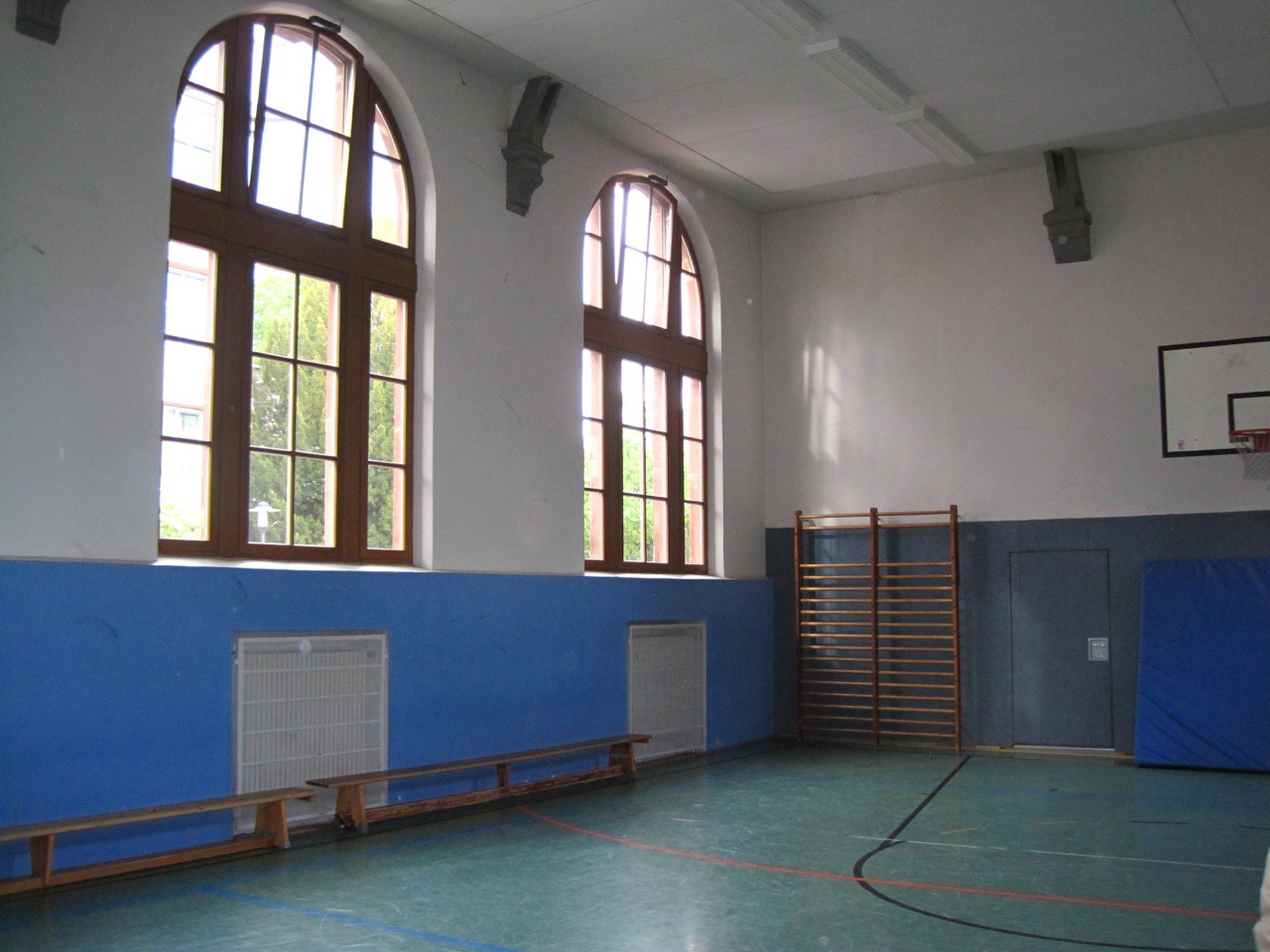 In der alten Turnhalle 2